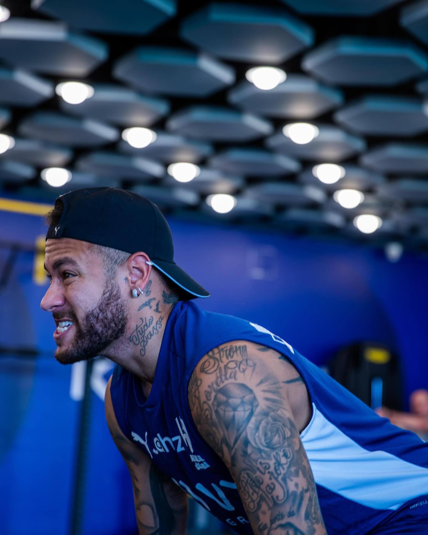 2011年至今欧冠门将失误丢球榜：诺伊尔10次居首，奥纳纳在列（自2011年以来欧冠门将失误致丢球榜：诺伊尔以10次领跑，奥纳纳上榜）