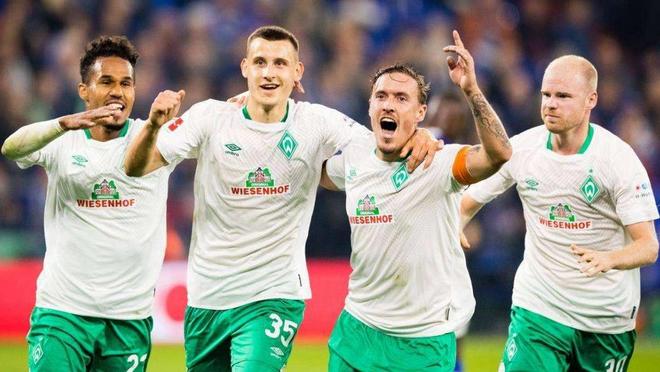 川超凉山队球员飞踹主裁，律师：或面临拘留、罚款和长期禁赛（川超凉山队球员怒踹主裁判，律师称或面临拘留、罚款及长期禁赛）