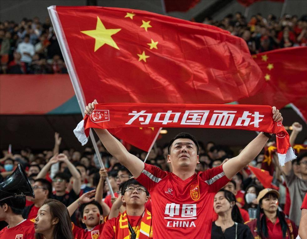 莫雷托：那不勒斯想在冬窗从罗马引进洛伦佐-佩莱格里尼（莫雷托：那不勒斯有意在冬窗从罗马签下洛伦佐-佩莱格里尼）