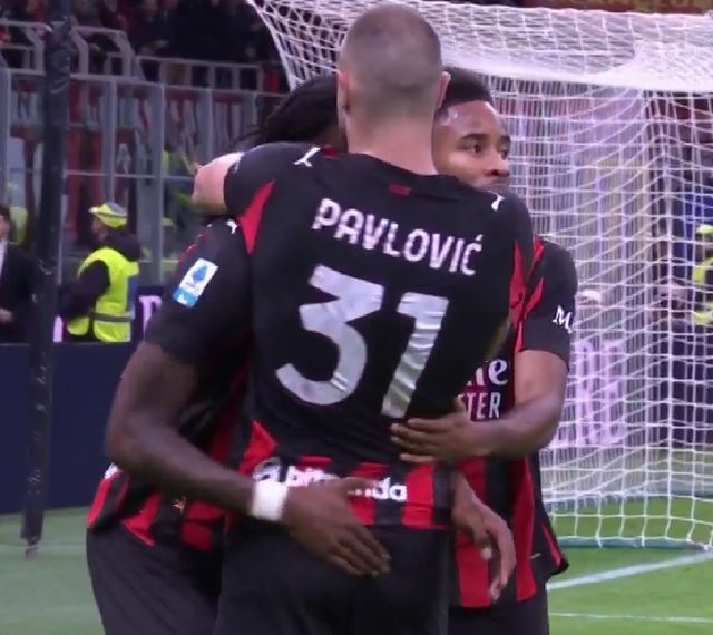 美职联主席：萨拉赫应该联系梅西或穆勒，看看他们在这多开心（美职联主席建议萨拉赫联系梅西或穆勒，看看他们在这儿有多开心）