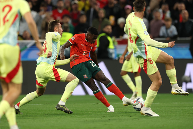 皇马齐达内战术显效4-0取胜塞尔塔（齐达内战术奏效，皇马4-0大胜塞尔塔）