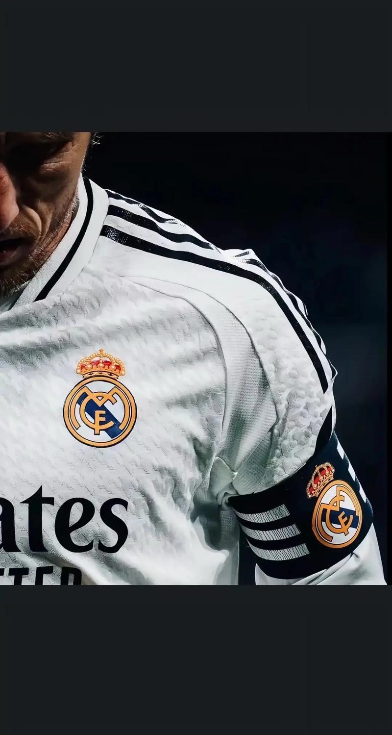 官方：荣昊加盟广东吴川青年，参加广东省足球超级联赛四强赛（官宣：荣昊签约广东吴川青年队，将出战广东省足球超级联赛四强赛）