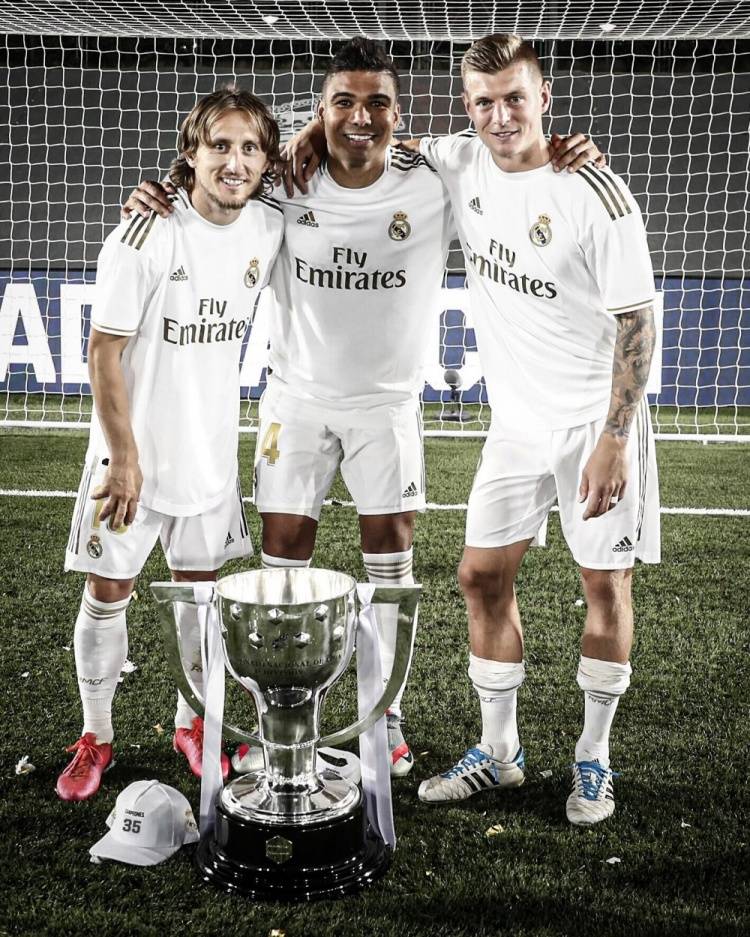 利物浦官方：新赛季球衣保留若塔印号，若球迷购买利润将用于慈善（利物浦官宣：新赛季球衣仍保留若塔号码，相关销售利润将捐赠慈善）