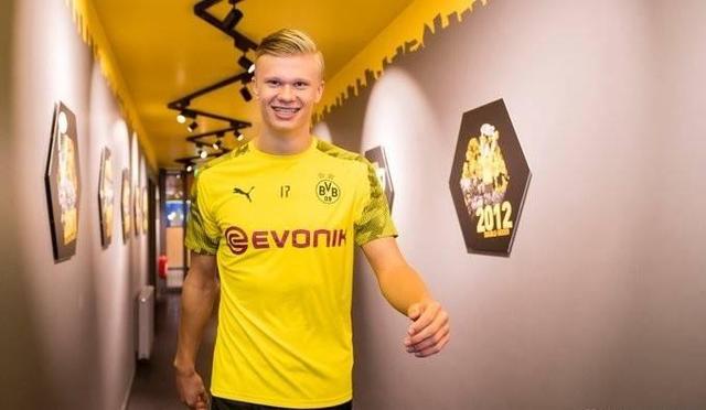 王晓龙：在西班牙踢球竞争很大，缺乏学习和社交能力会很困难（王晓龙：西班牙赛场竞争激烈，学习与社交欠缺将难以立足）