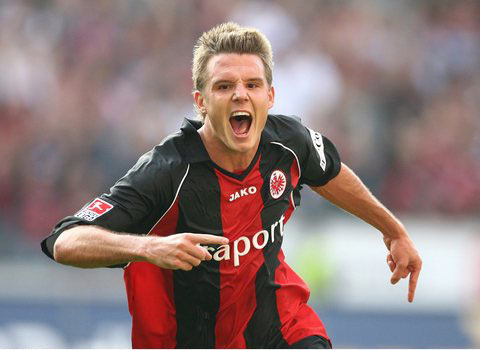 意天空：米兰将于周二恢复训练，恩昆库、莱奥等人将归队（意大利天空体育：米兰将于周二复训，莱奥、恩昆库等人归队）