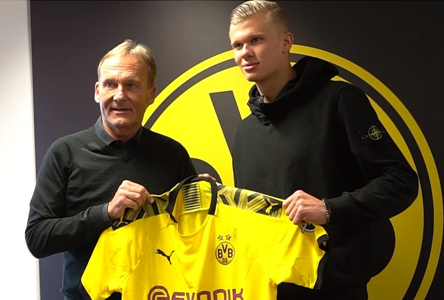 阿尔科亚诺的士气与“帮助”：巴萨二队的艰难一战（士气与“援手”齐发：阿尔科亚诺让巴萨B队陷入苦战）