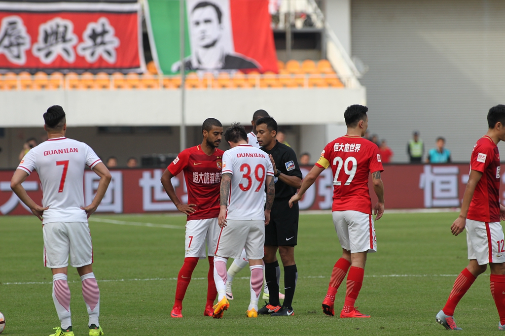 韩足晚报（2025.11.30）大邱FC悲情降入K2联赛（韩足晚报（2025.11.30）：大邱FC遗憾降级至K2联赛）