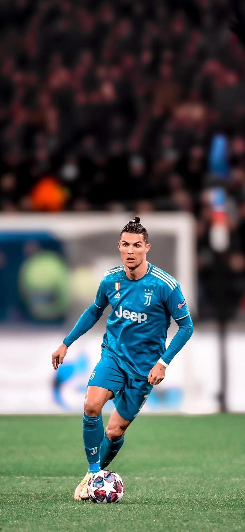 巴萨靠新人撑起半边天（新秀撑起巴萨半壁江山）