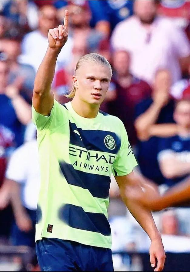 德国队第21次晋级世界杯，仅次于从未缺席的巴西队（德国队第21度打进世界杯，仅逊从未缺席的巴西队）